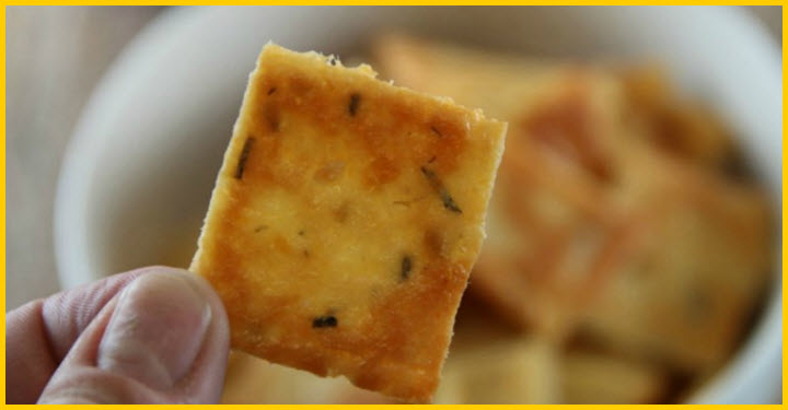 low carb cheesy crackers